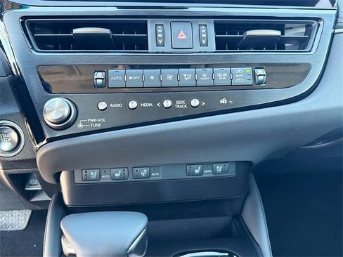 New 2025 Lexus ES 350 w/ Premium Package image 34