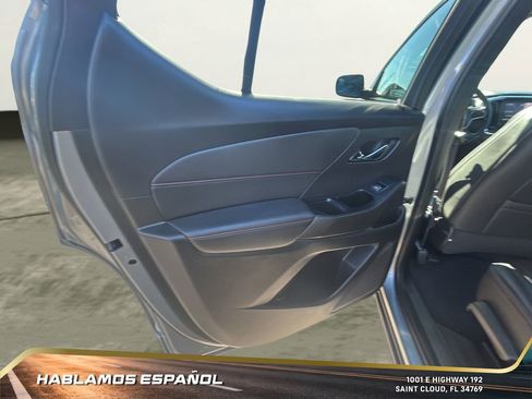 Used 2023 Chevrolet Traverse RS image 26