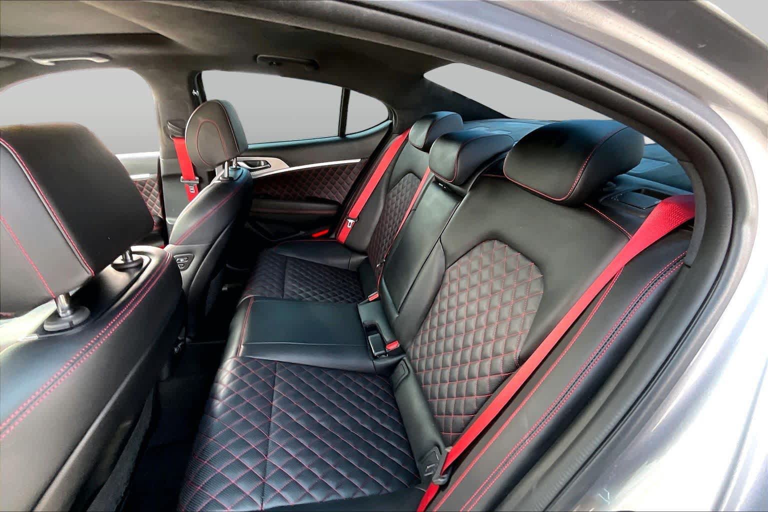 Used 2023 Genesis G70 3.3T w/ Sport Prestige Package RWD image 21
