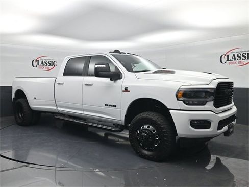 Used 2024 RAM 3500 Laramie w/ Night Edition image 5