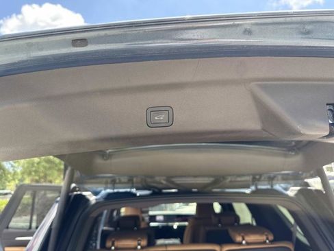 Certified 2025 Cadillac Escalade Premium Luxury w/ LPO, Floor Liner Package AWD/4WD image 7