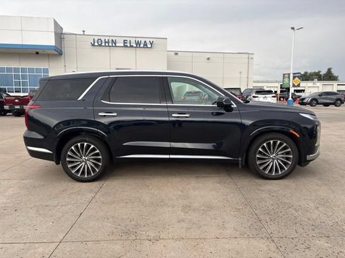 Used 2023 Hyundai Palisade Calligraphy AWD/4WD image 4