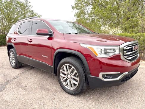 Used 2017 GMC Acadia SLE AWD/4WD image 2