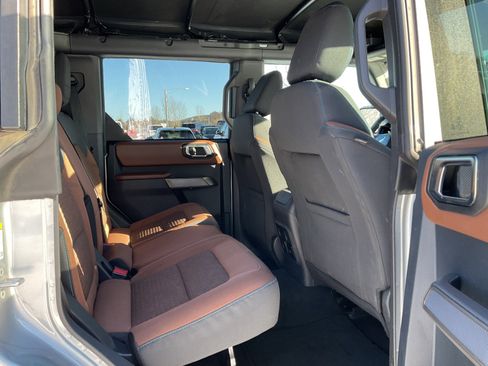 Used 2023 Ford Bronco Outer Banks image 14