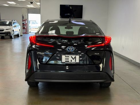 Used 2020 Toyota Prius Prime XLE FWD image 8