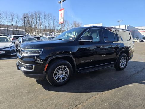 Used 2022 Jeep Wagoneer Series I w/ Convenience Group I image 3