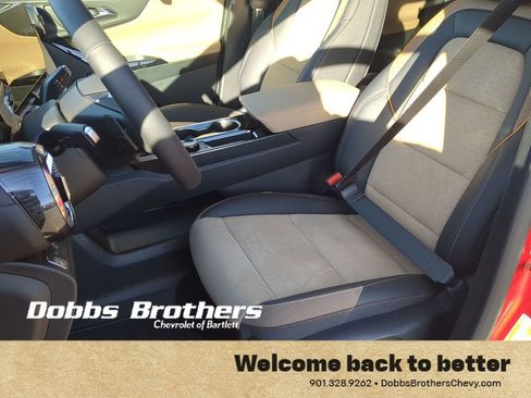 New 2026 Chevrolet Equinox ACTIV w/ Convenience Package III image 19