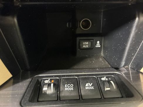 Used 2012 Toyota Camry LE image 20