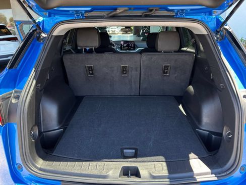 Used 2025 Chevrolet Blazer LT FWD image 32