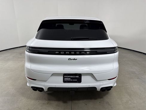 New 2025 Porsche Cayenne Turbo image 6