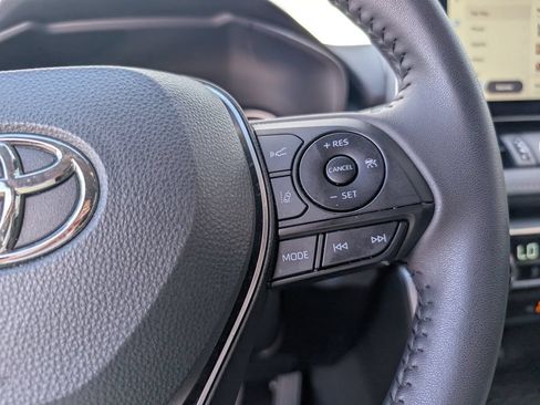 Used 2025 Toyota RAV4 XLE Premium FWD image 20