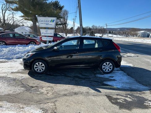 Used 2017 Hyundai Accent SE image 8