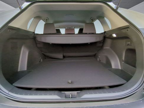 Used 2025 Toyota RAV4 XLE image 31