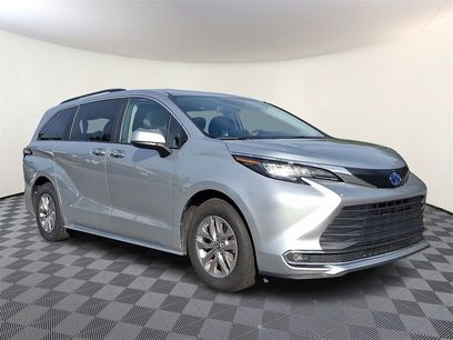 Used 2023 Toyota Sienna XLE