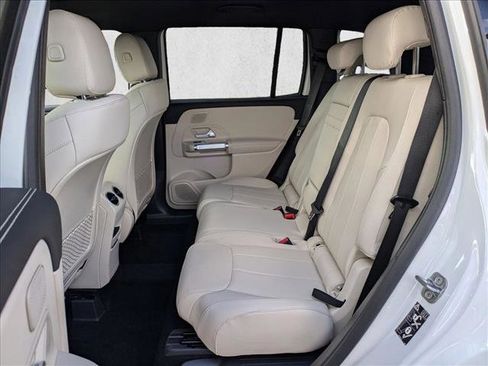 New 2026 Mercedes-Benz GLB 250 image 18