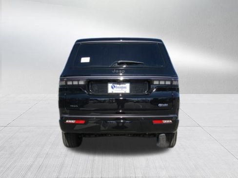 New 2026 Jeep Grand Wagoneer Summit w/ Rear Seat Video Group I image 4