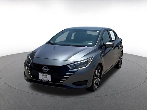 Used 2025 Nissan Versa SV FWD image 7