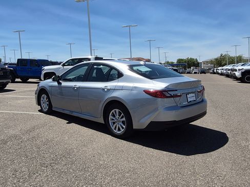 Certified 2025 Toyota Camry LE FWD image 3