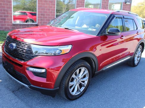 Used 2021 Ford Explorer Limited image 2