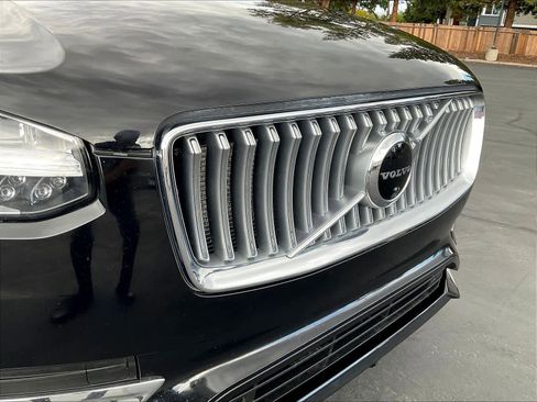 Used 2022 Volvo XC90 T8 Inscription image 34