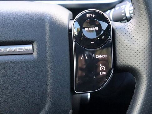 Used 2019 Land Rover Range Rover Sport HSE image 32