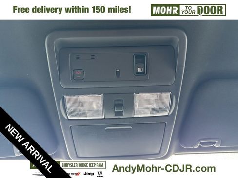 Used 2019 Nissan Titan SL w/ Midnight Edition image 20