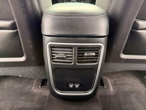 Used 2018 Dodge Charger SXT Plus image 30