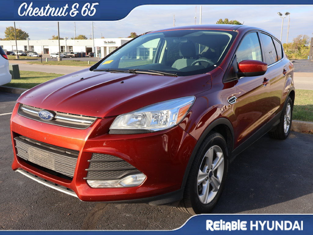 Used 2016 Ford Escape SE w/ SE Cold Weather Package FWD image 11