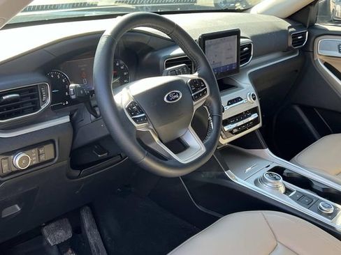 Certified 2023 Ford Explorer XLT w/ Equipment Group 202A image 8