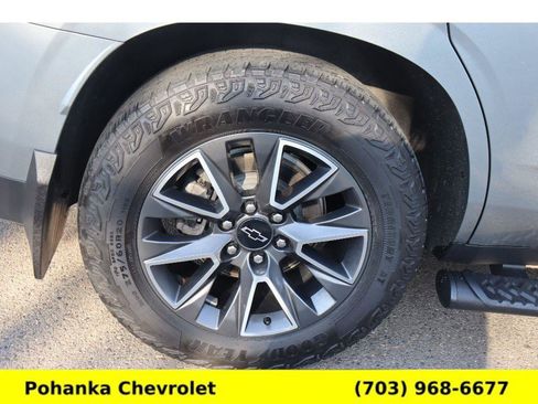 Used 2023 Chevrolet Tahoe Z71 w/ Z71 Off-Road Package AWD/4WD image 34