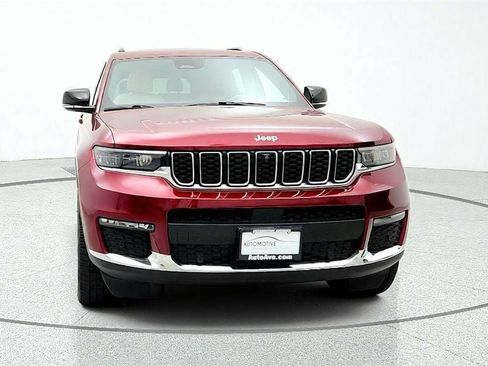 Used 2023 Jeep Grand Cherokee L Limited w/ Luxury Tech Group II AWD/4WD image 2