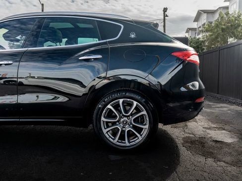 Used 2019 Maserati Levante S GranLusso image 33