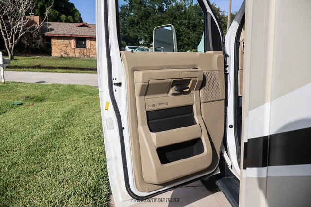 Used 2017 Ford E-450 and Econoline 450 Super Duty w/ Motorhome Prep Package RWD image 58