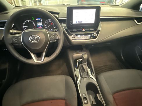 Used 2024 Toyota Corolla SE w/ SE Premium Package FWD image 13
