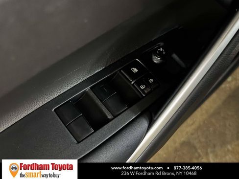 Used 2023 Toyota Corolla Cross LE w/ Moonroof Package AWD/4WD image 16