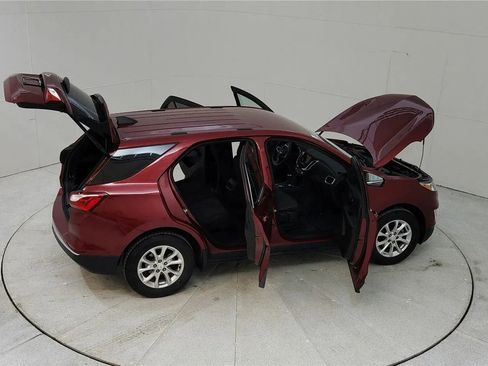 Used 2019 Chevrolet Equinox LT w/ Driver Convenience Package image 24