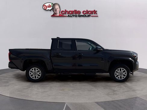 Used 2025 Toyota Tacoma SR5 RWD image 7