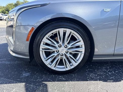 Used 2021 Cadillac CT4 Premium Luxury RWD image 10
