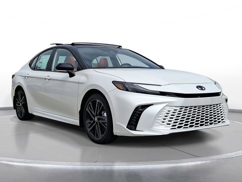 New 2026 Toyota Camry XSE FWD image 1
