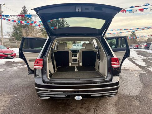 Used 2019 Volkswagen Atlas SE w/ Panoramic Sunroof Package image 23