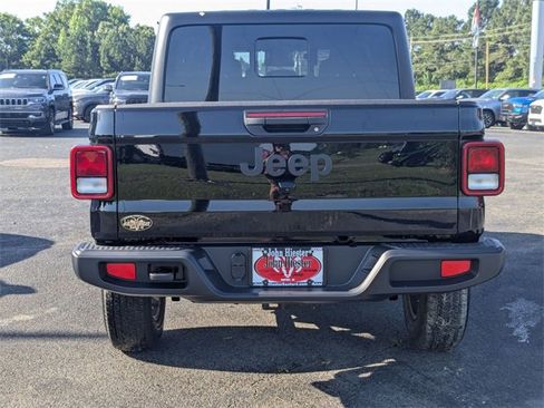 New 2025 Jeep Gladiator Sport image 6