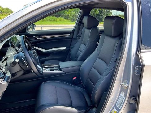 Used 2020 Honda Accord Sport image 18