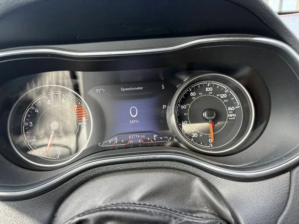 Used 2019 Jeep Cherokee Trailhawk w/ Cold Weather Group AWD/4WD image 15