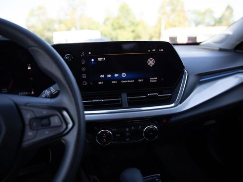 Certified 2024 Chevrolet Trax LT image 13