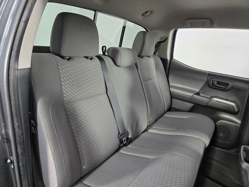 Used 2022 Toyota Tacoma SR5 w/ Technology Package RWD image 18