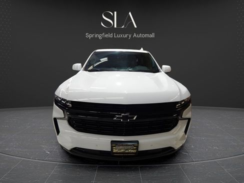 Used 2024 Chevrolet Suburban RST w/ Luxury Package image 2