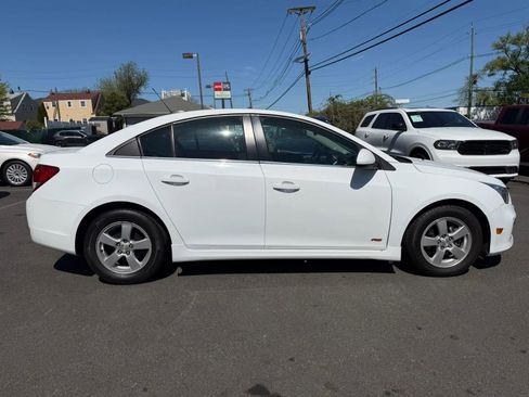 Used 2016 Chevrolet Cruze LT FWD image 6