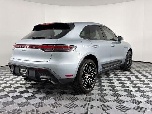 Certified 2024 Porsche Macan AWD/4WD image 9