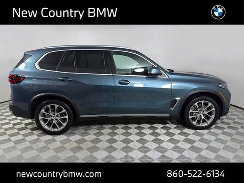 Used 2024 BMW X5 xDrive40i w/ Premium Package AWD/4WD image 8