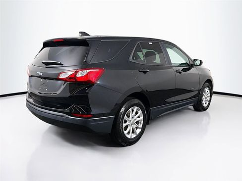 Used 2021 Chevrolet Equinox LS w/ LS Convenience Package FWD image 11